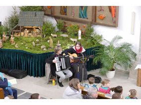 Kinderchristmette mit Krippenspiel (© Karl-Franz Thiede)